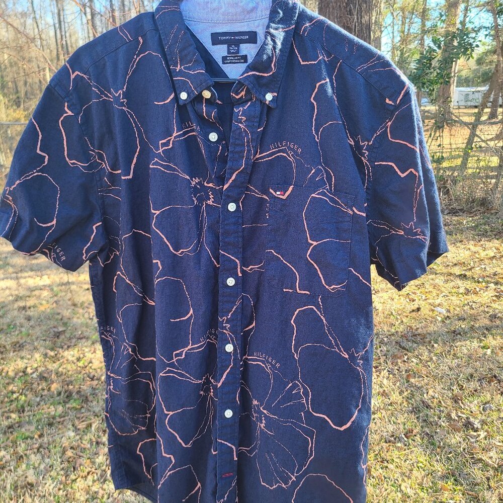 Tommy Hilfiger blue/pink floral button up size XL regular fit